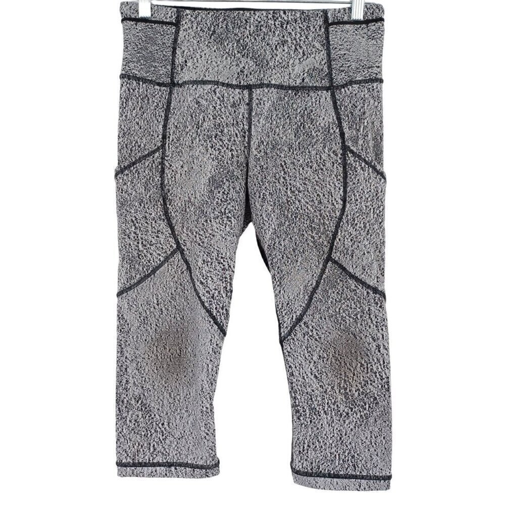 Lululemon Outrun 17" Crop Leggings Power Luxtreme Spray Jacquard White/Black 8